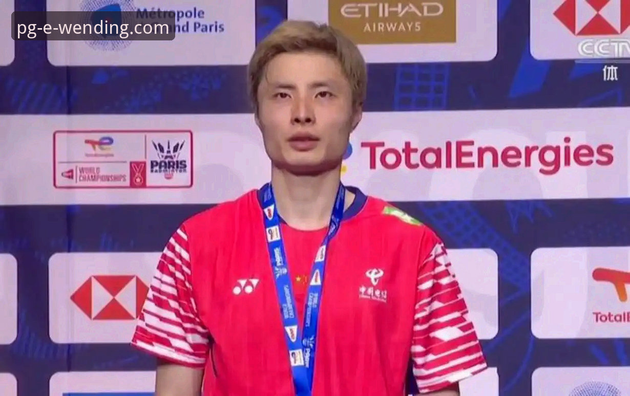 问鼎巅峰之路：石宇奇亚锦赛夺冠背后的战术博弈与数据解析